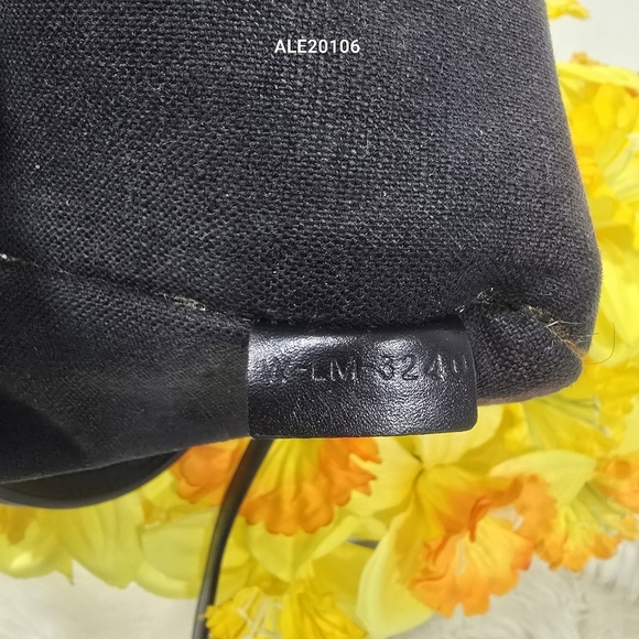 Celine Paris Mini Vertical Crosbody Shoulder Black bag. - Picture 11 of 15